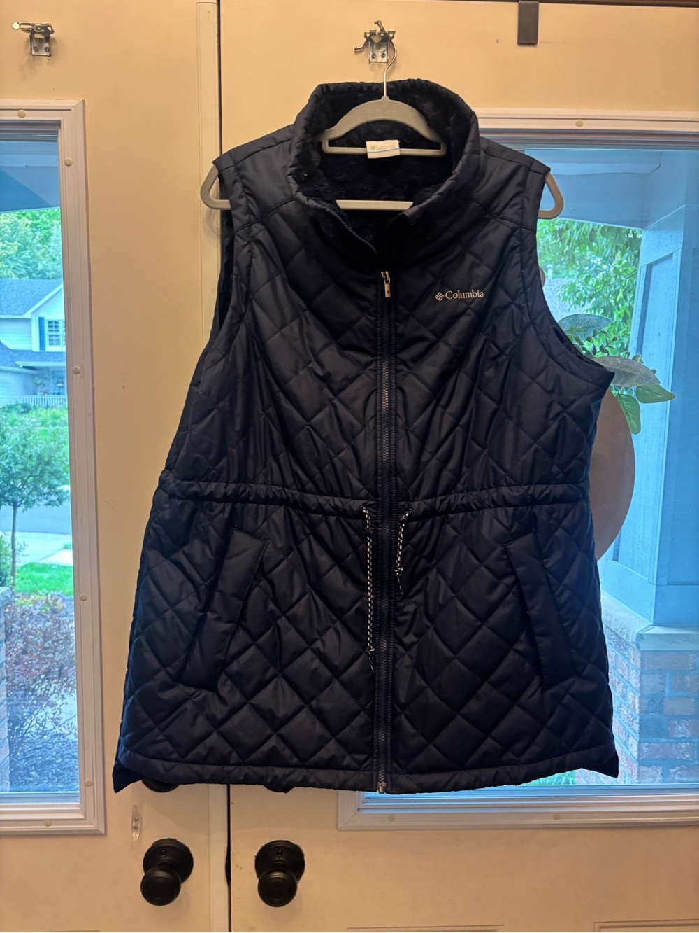 Columbia Navy Quilted Sleeveless Vest with Cinch Waist 1X